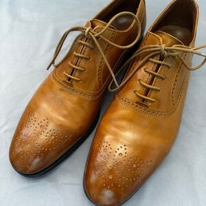 Allen Edmonds Siena Medallion Oxford Dress Shoe - Walnut - Mens 10.5